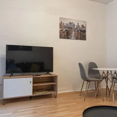 Modern Zentral Balkon+wlan Appartement *
